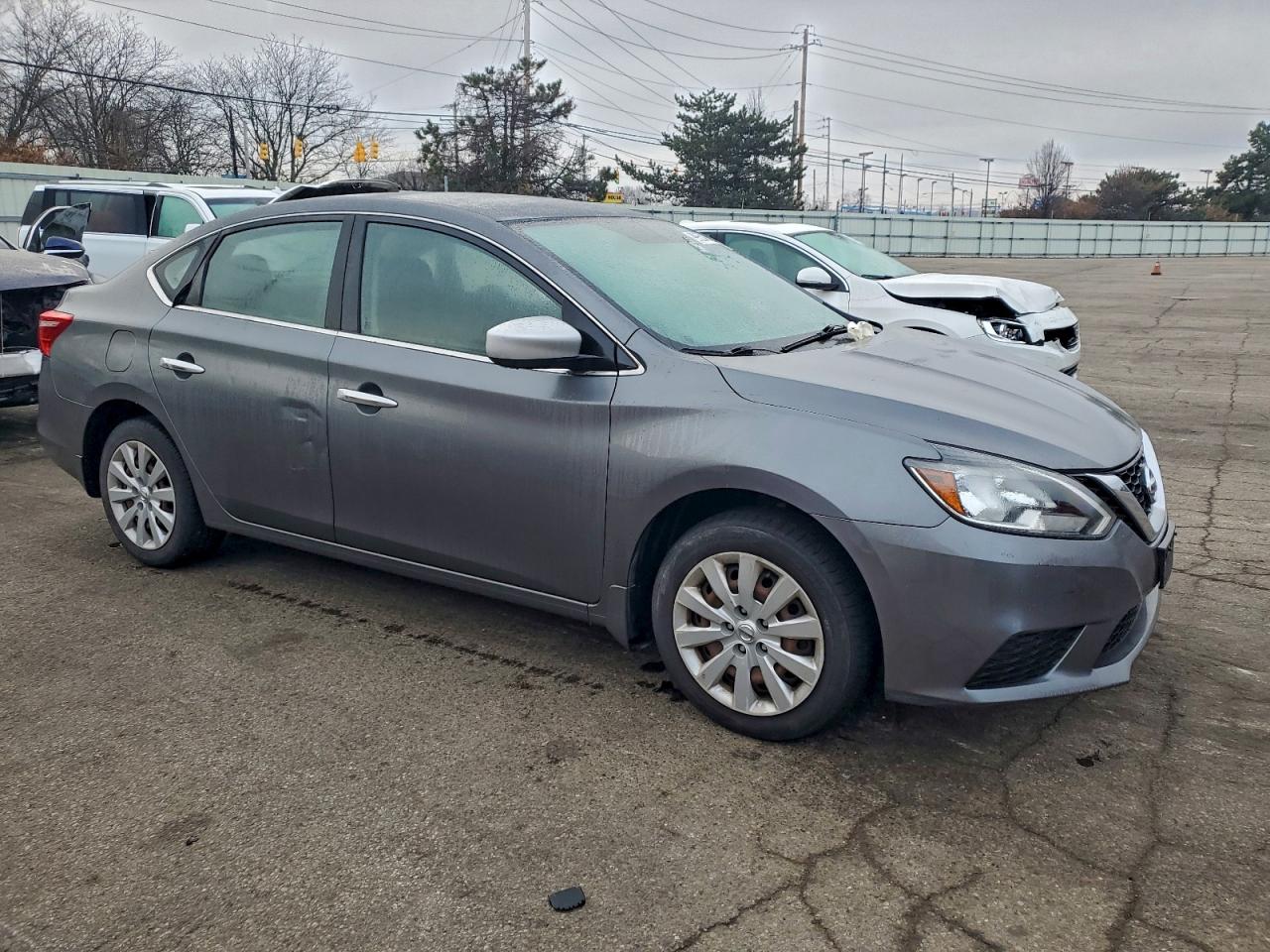 2016 NISSAN SENTRA S photo 4