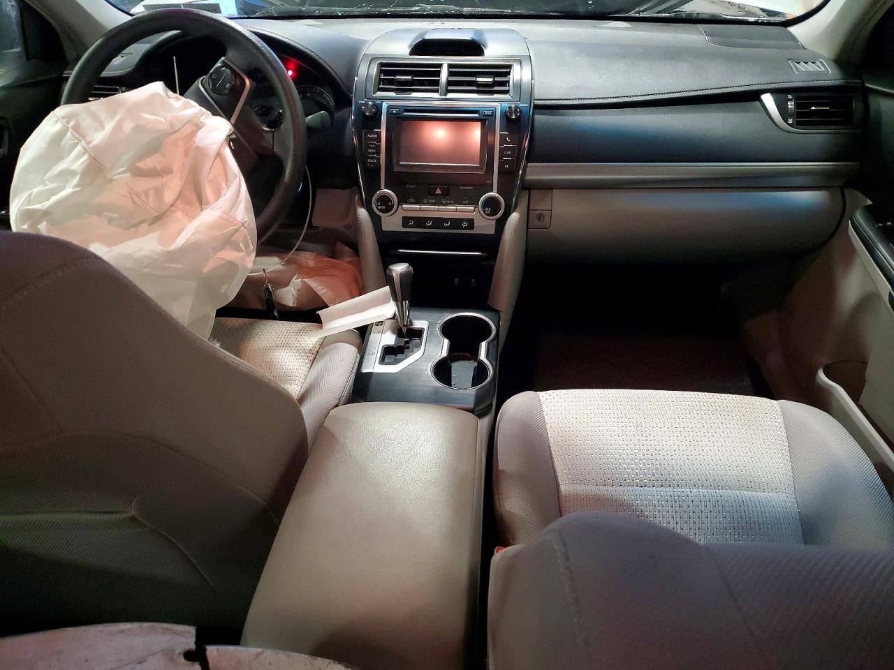 2012 TOYOTA CAMRY BASE photo 8