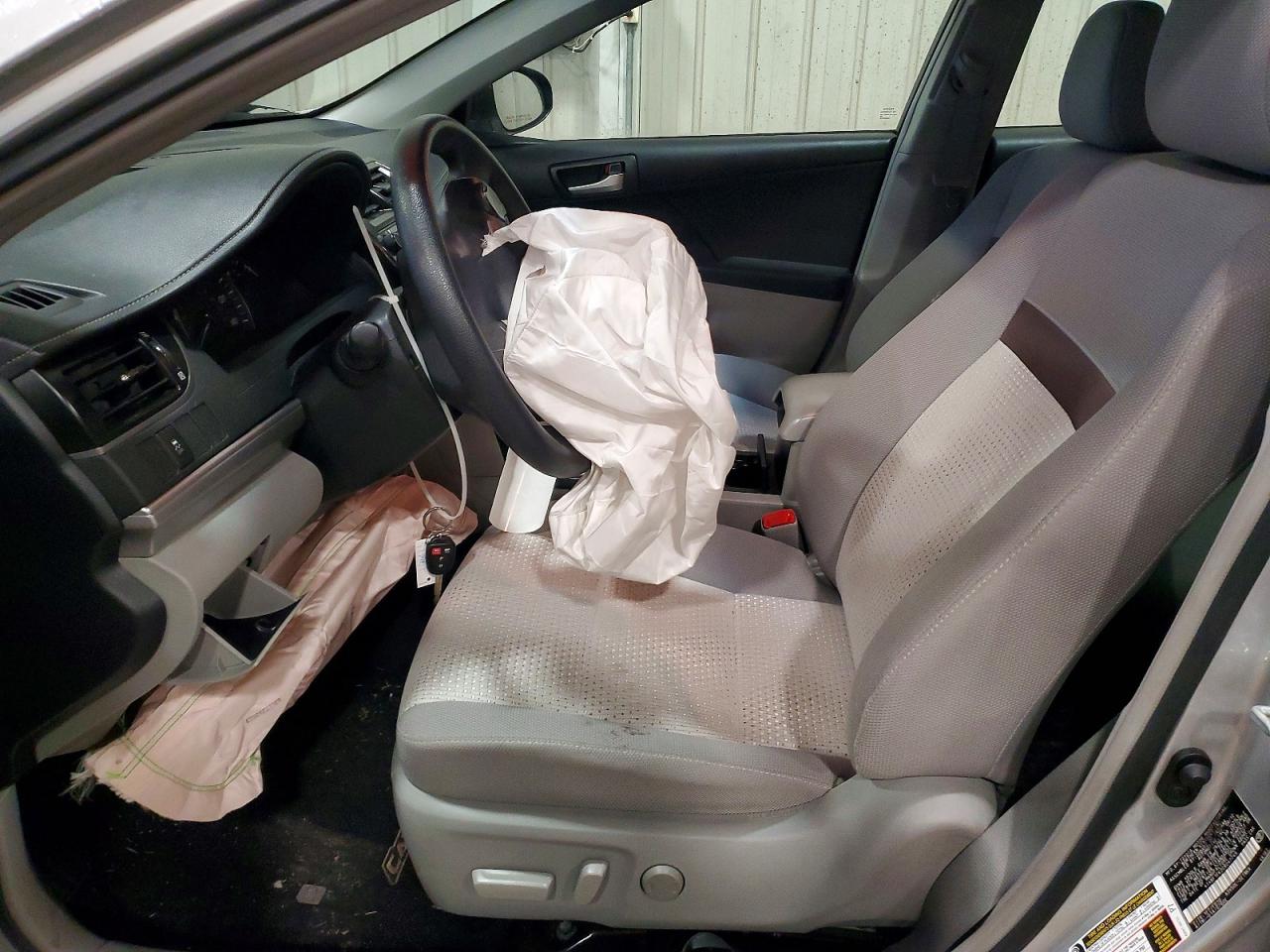 2012 TOYOTA CAMRY BASE photo 7