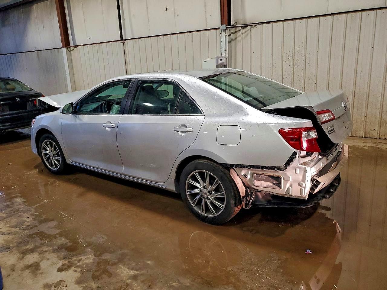 2012 TOYOTA CAMRY BASE photo 2