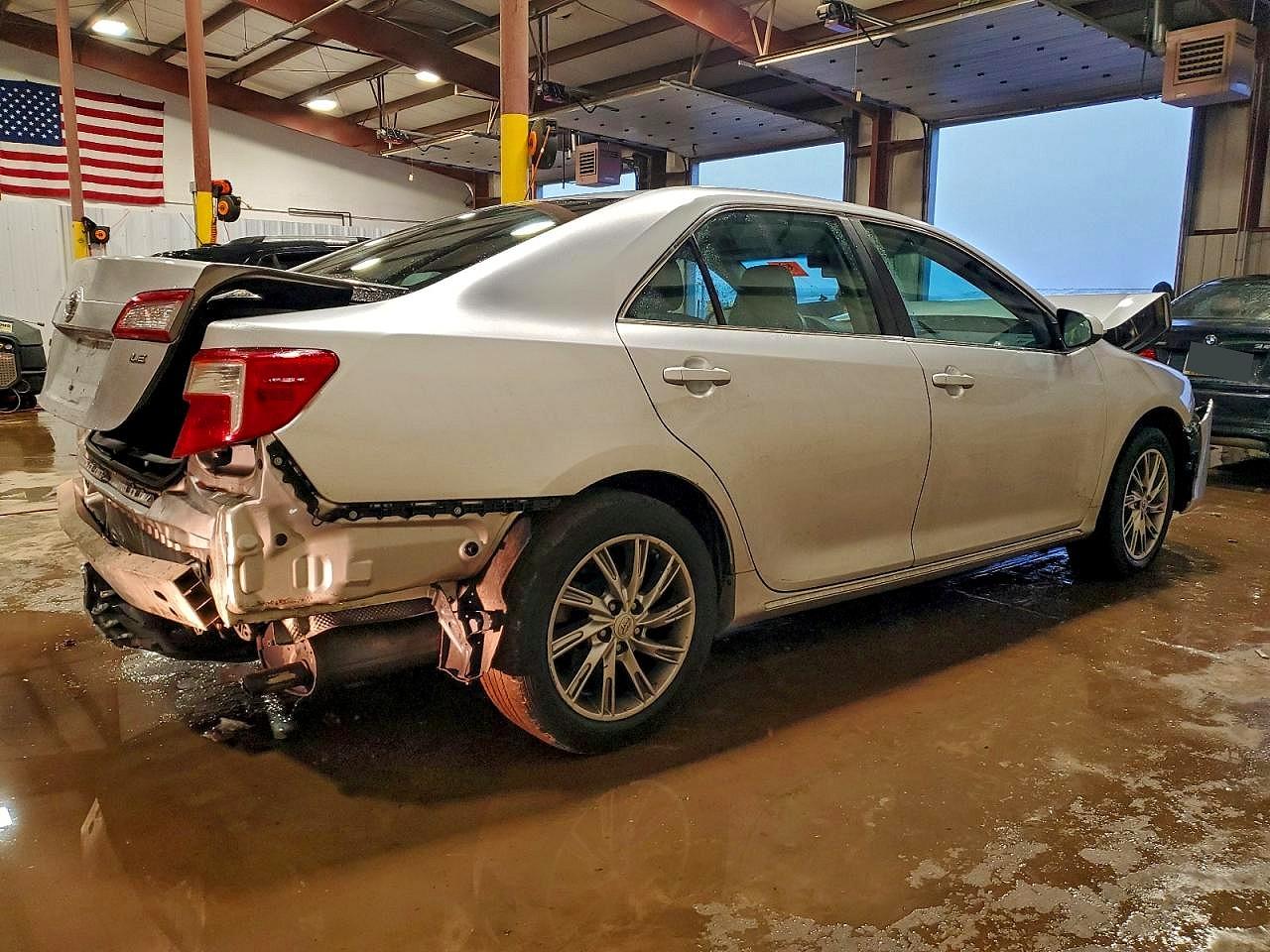 2012 TOYOTA CAMRY BASE photo 3
