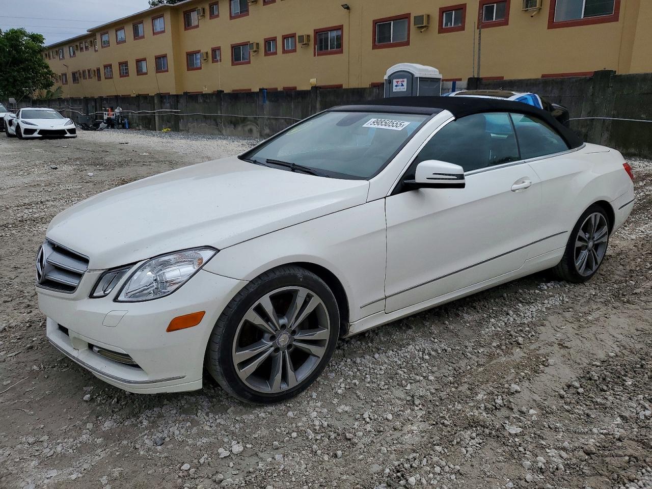 2011 MERCEDES-BENZ E