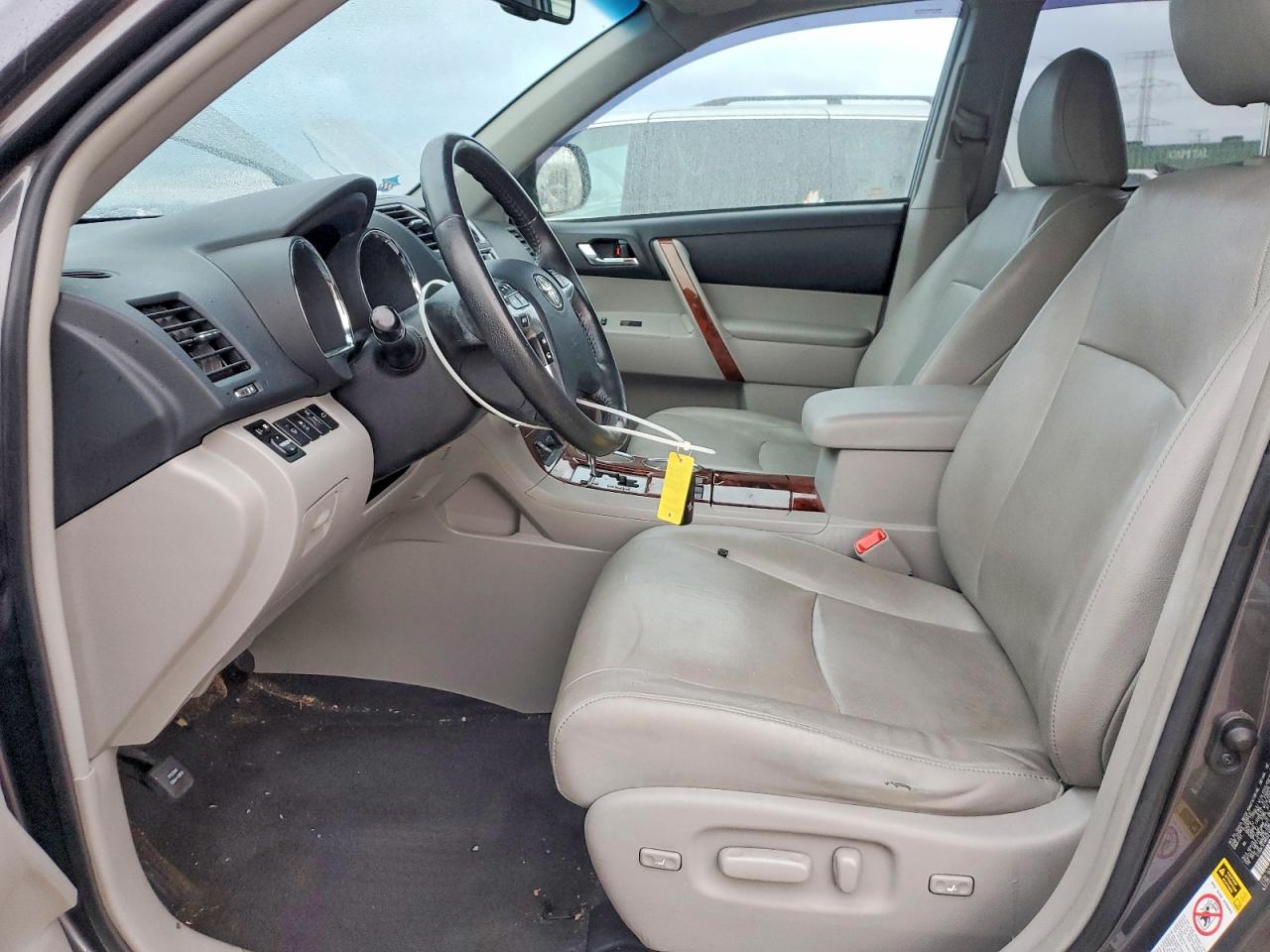 2013 TOYOTA HIGHLANDER LIMITED photo 7