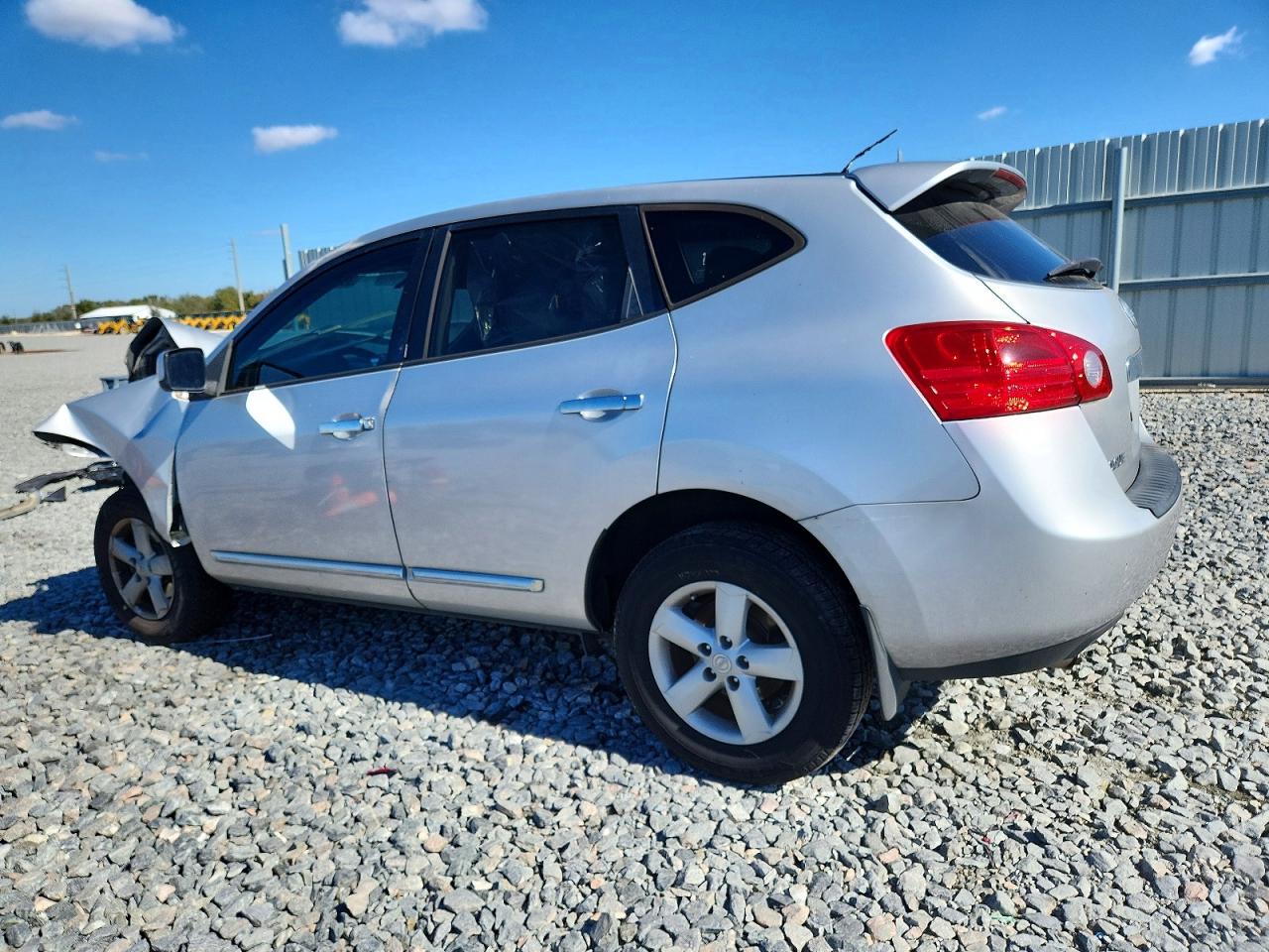 2013 NISSAN ROGUE S photo 2