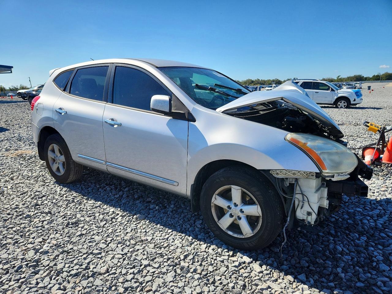 2013 NISSAN ROGUE S photo 4