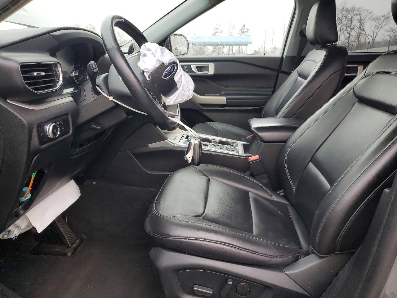 2023 FORD EXPLORER XLT photo 7