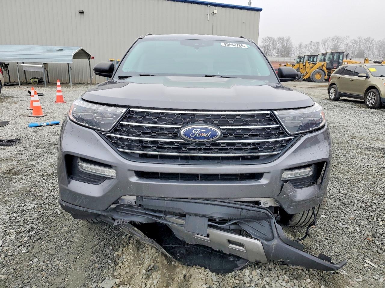 2023 FORD EXPLORER XLT photo 5