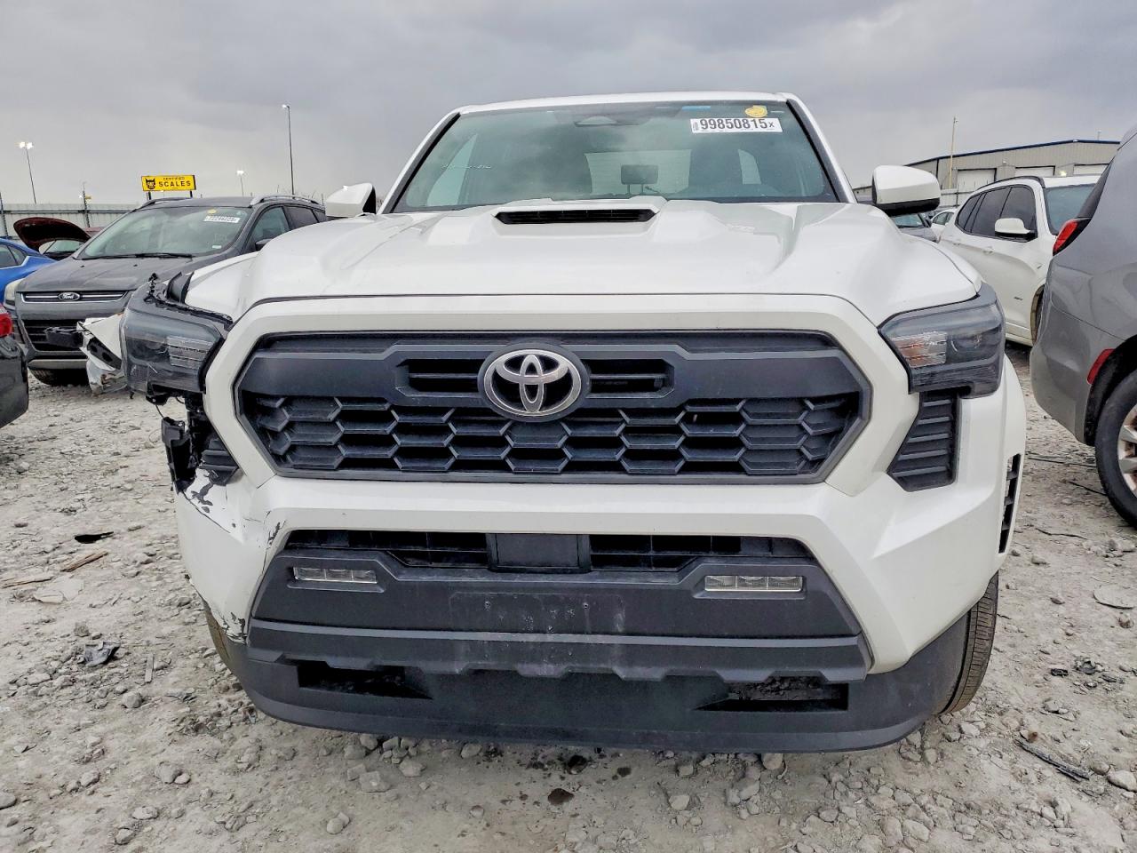 2025 TOYOTA TACOMA TRD SPORT photo 9