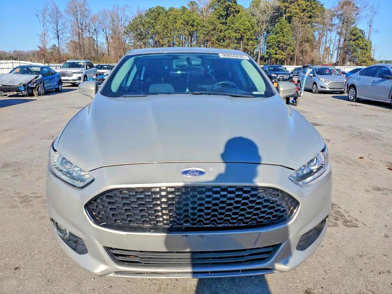 2015 FORD FUSION SE photo 9
