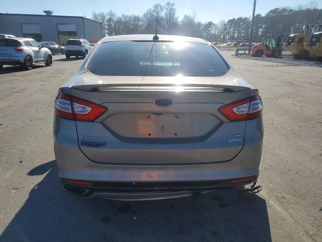 2015 FORD FUSION SE photo 11