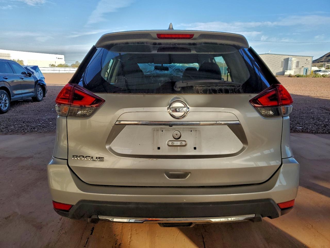 2017 NISSAN ROGUE S photo 6