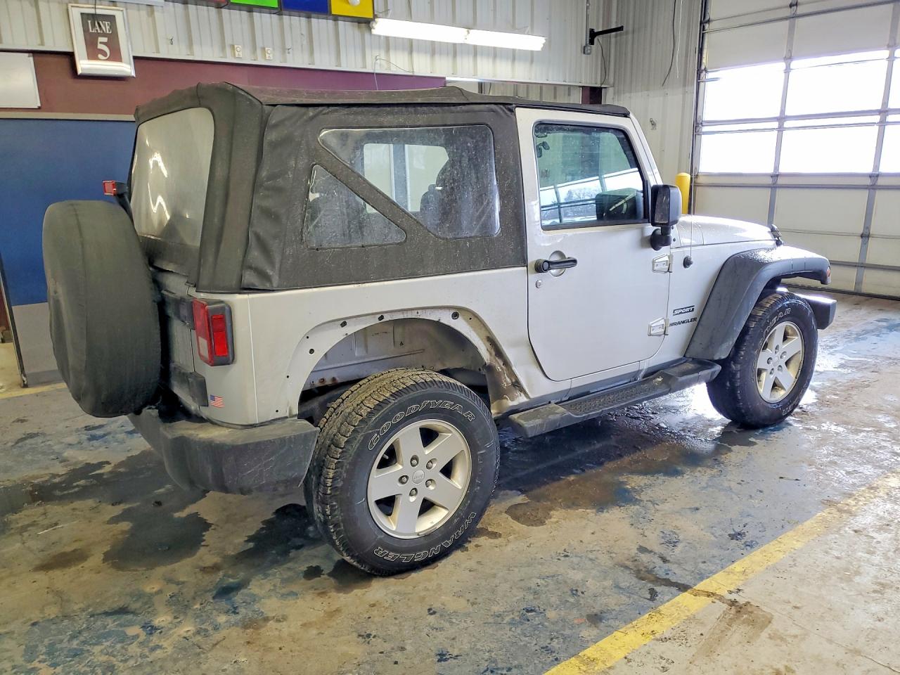 2012 JEEP WRANGLER SPORT photo 3