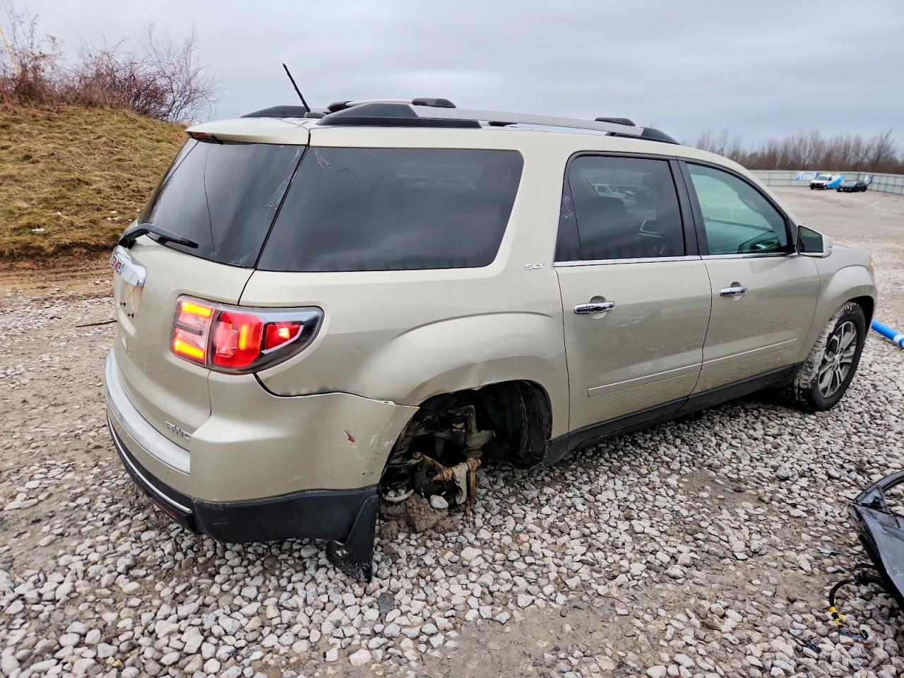 2014 GMC ACADIA SLT-2 photo 3