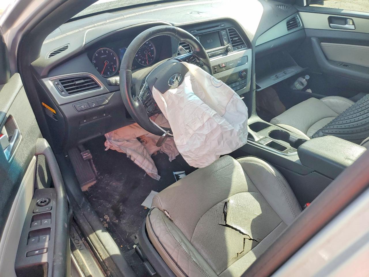 2015 HYUNDAI SONATA SPORT 2.0T photo 8
