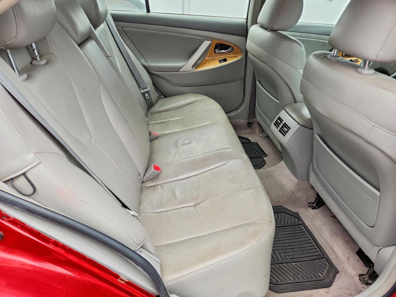 2007 TOYOTA CAMRY LE photo 10