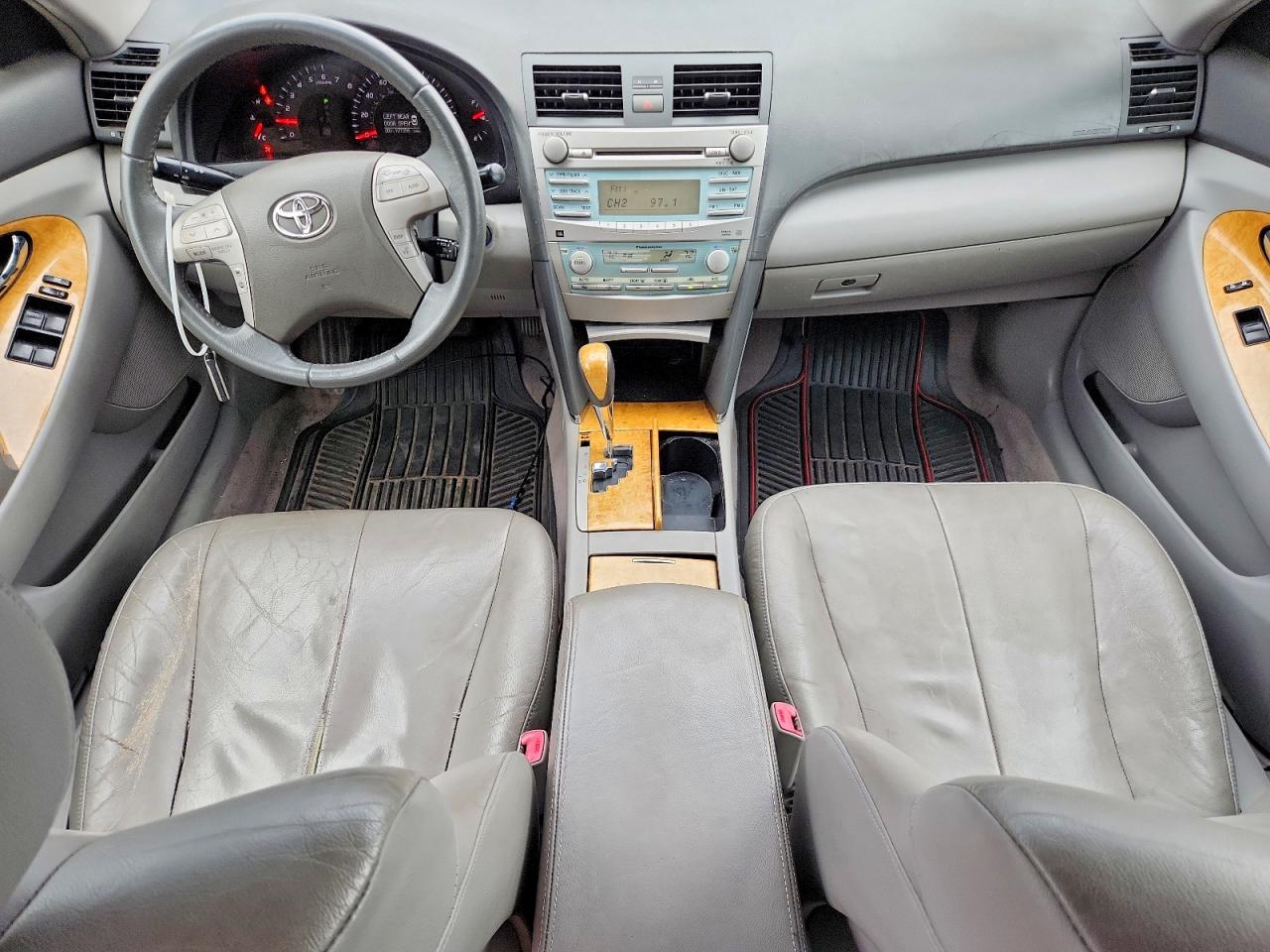 2007 TOYOTA CAMRY LE photo 8