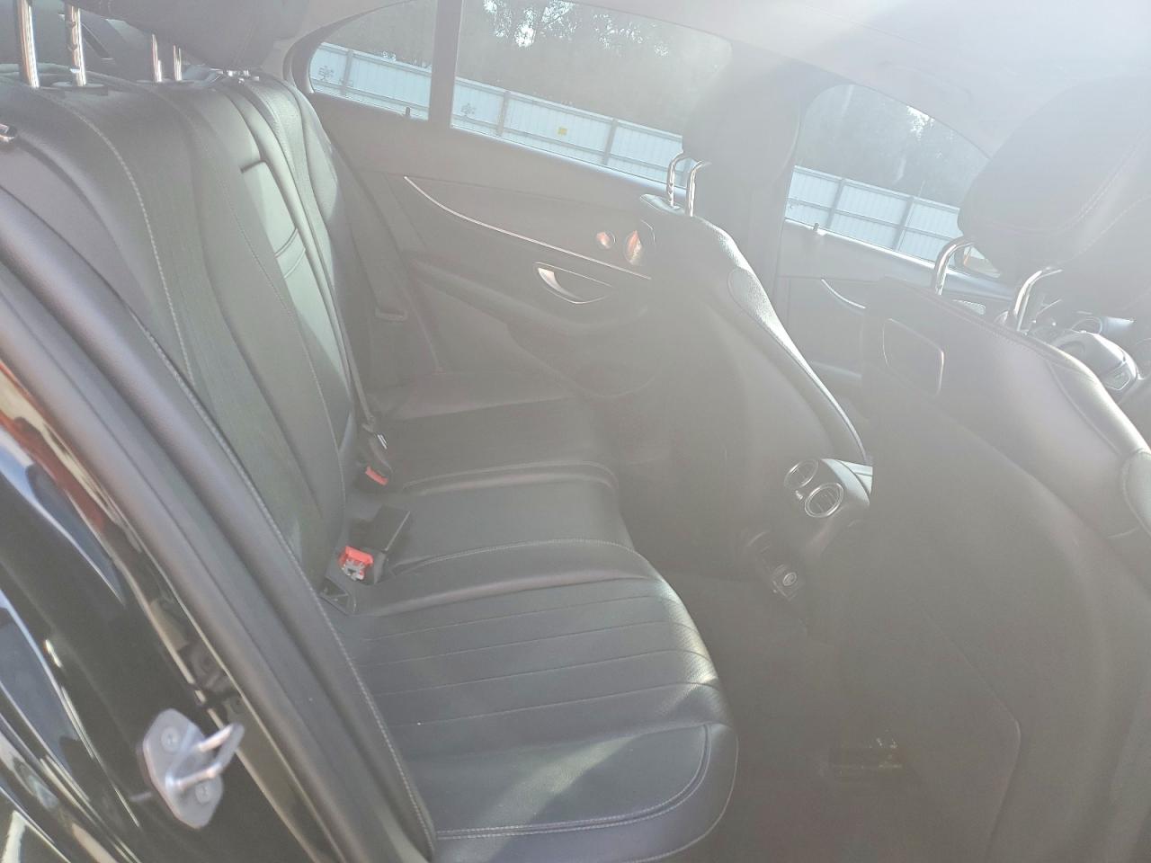 2018 MERCEDES-BENZ E 300 photo 10