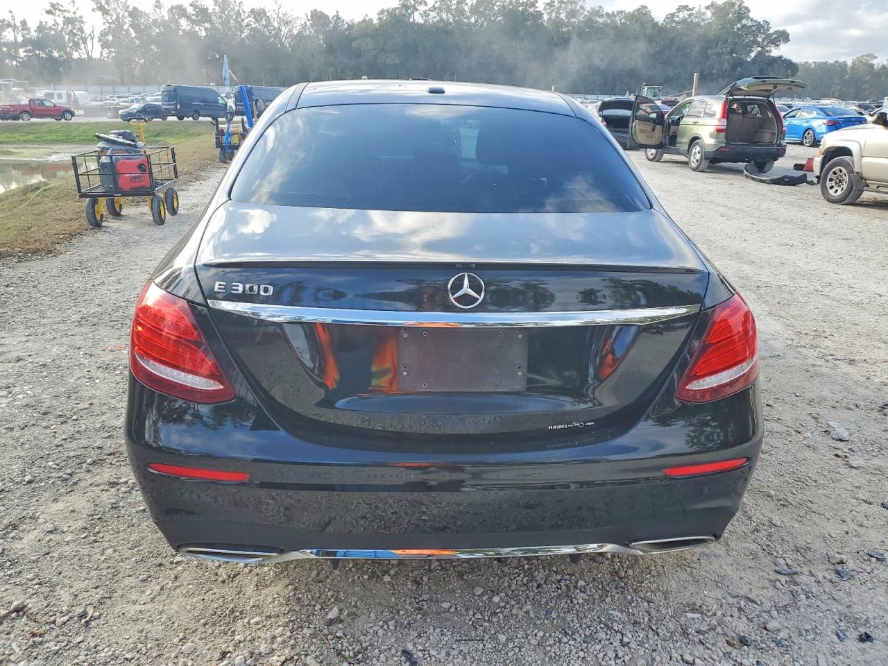 2018 MERCEDES-BENZ E 300 photo 6