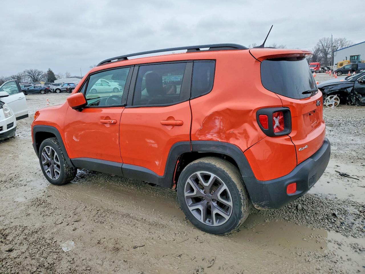 2015 JEEP RENEGADE LATITUDE photo 2