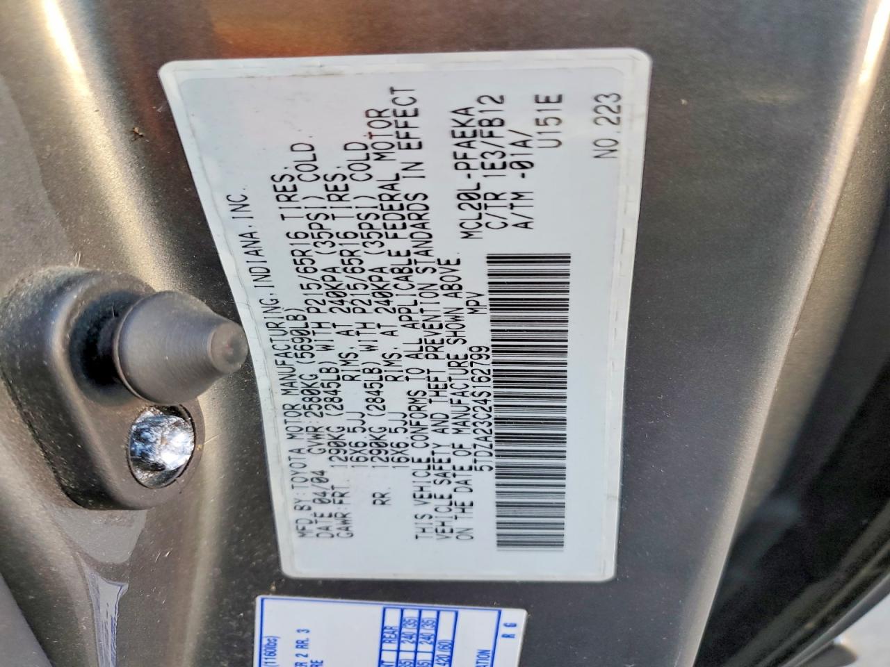 2004 TOYOTA SIENNA CE photo 13