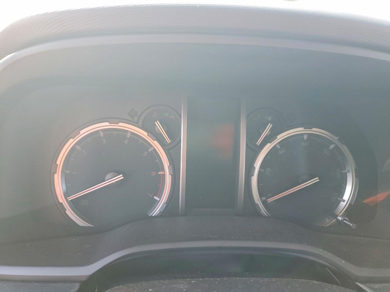 2022 TOYOTA 4RUNNER SR5 PREMIUM photo 9