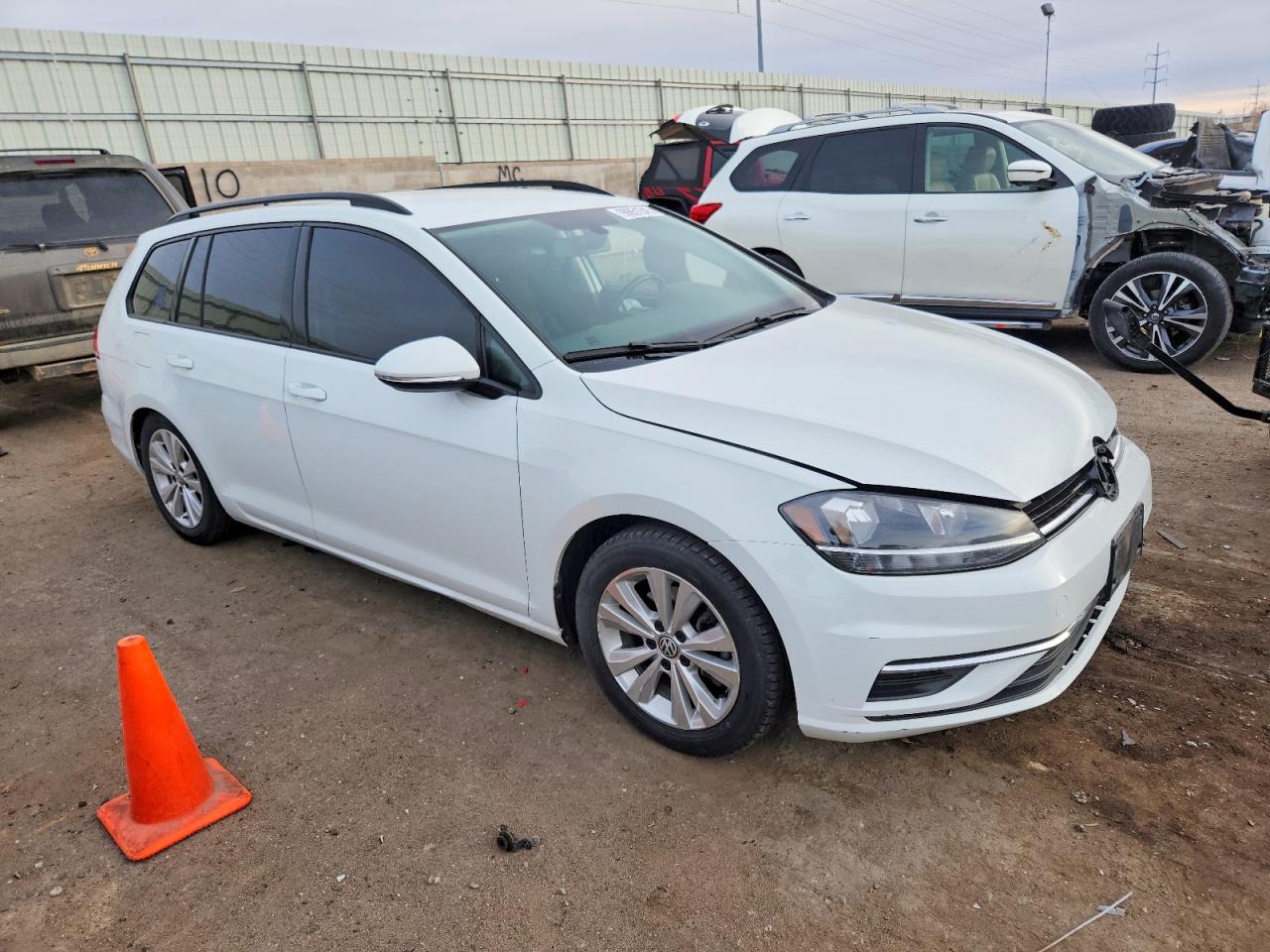 2019 VOLKSWAGEN GOLF SPORTWAGEN S photo 4