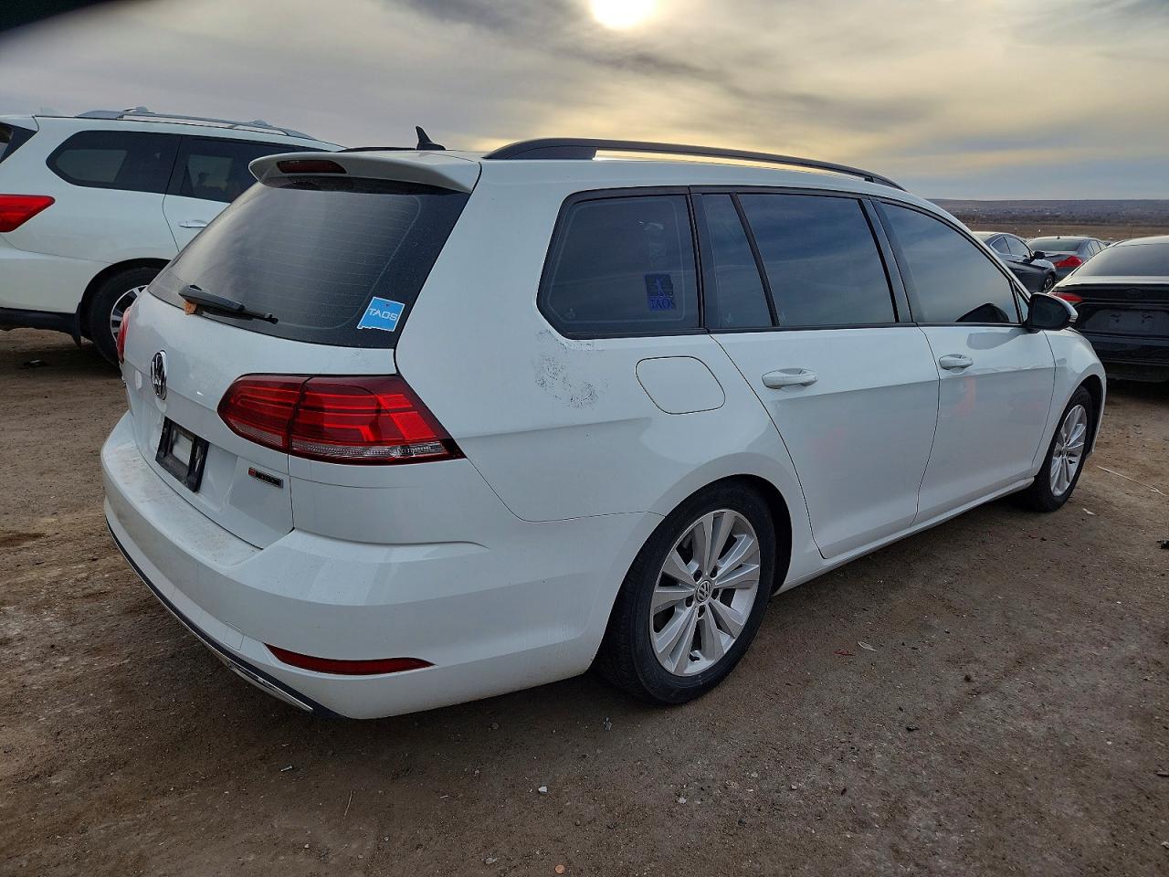 2019 VOLKSWAGEN GOLF SPORTWAGEN S photo 3