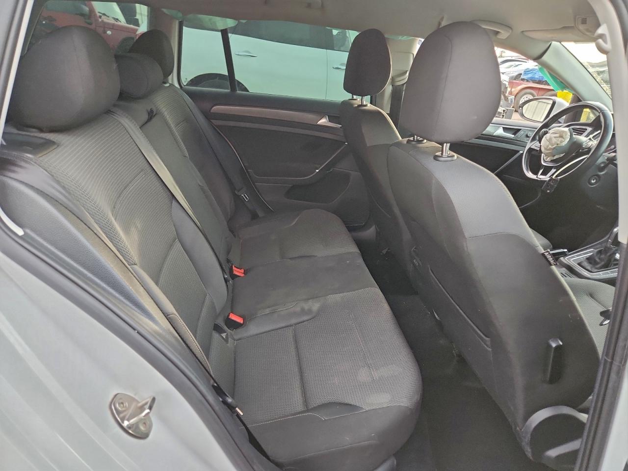 2019 VOLKSWAGEN GOLF SPORTWAGEN S photo 10