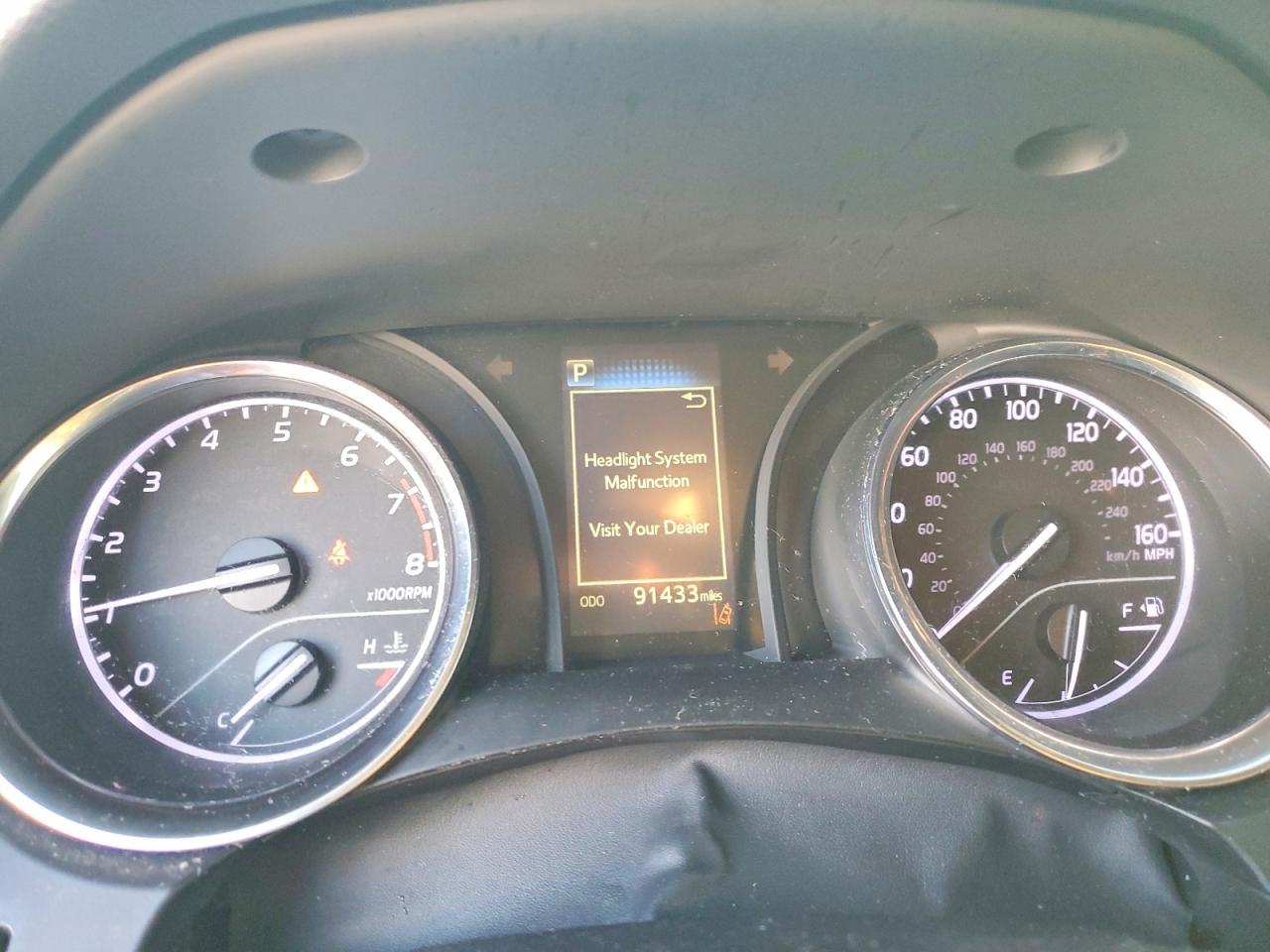 2019 TOYOTA CAMRY L photo 9