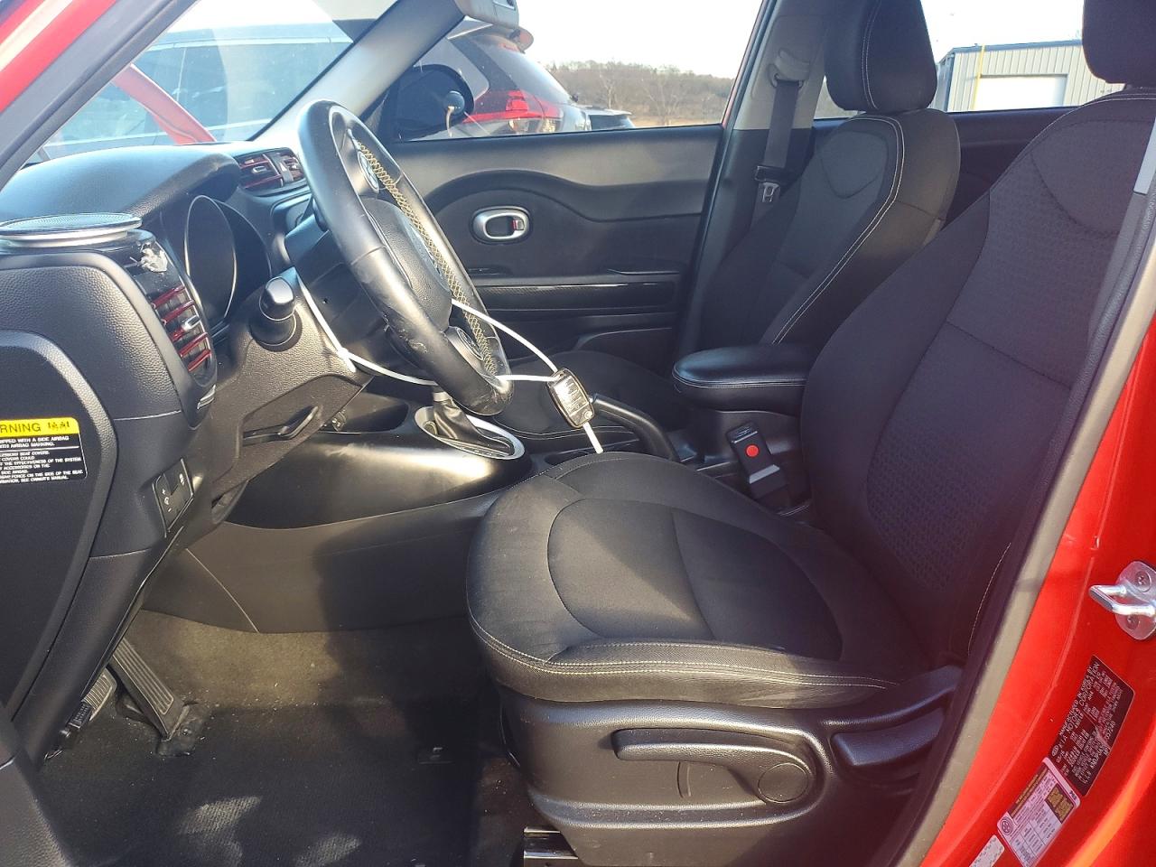 2016 KIA SOUL + photo 7