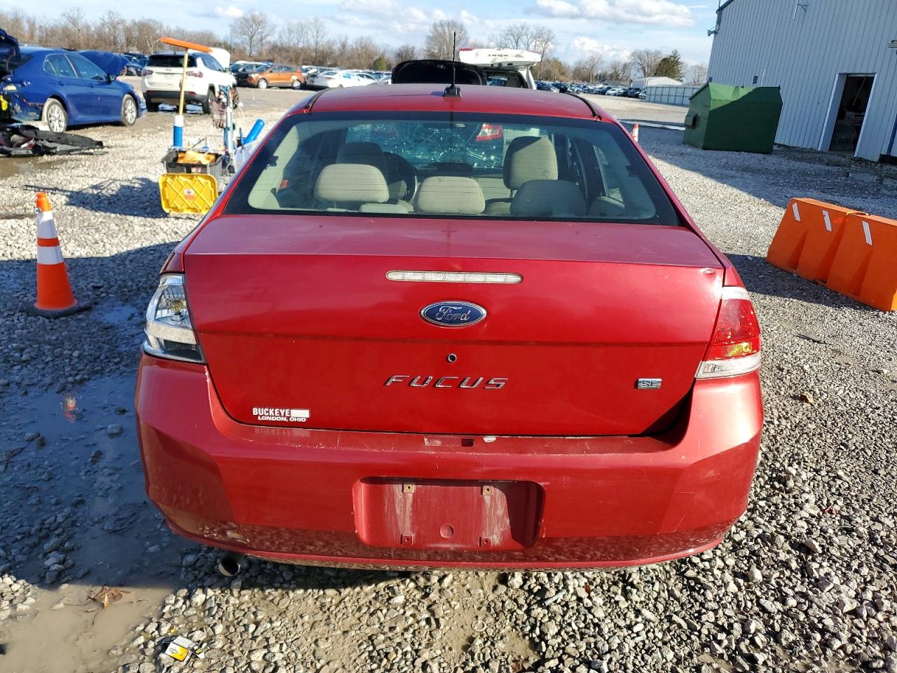 2009 FORD FOCUS SE photo 6