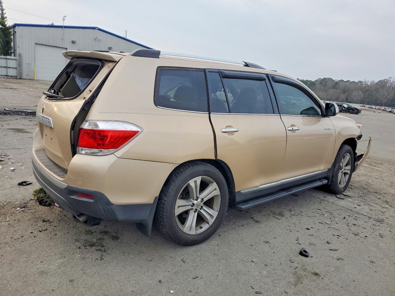 2011 TOYOTA HIGHLANDER LIMITED photo 3