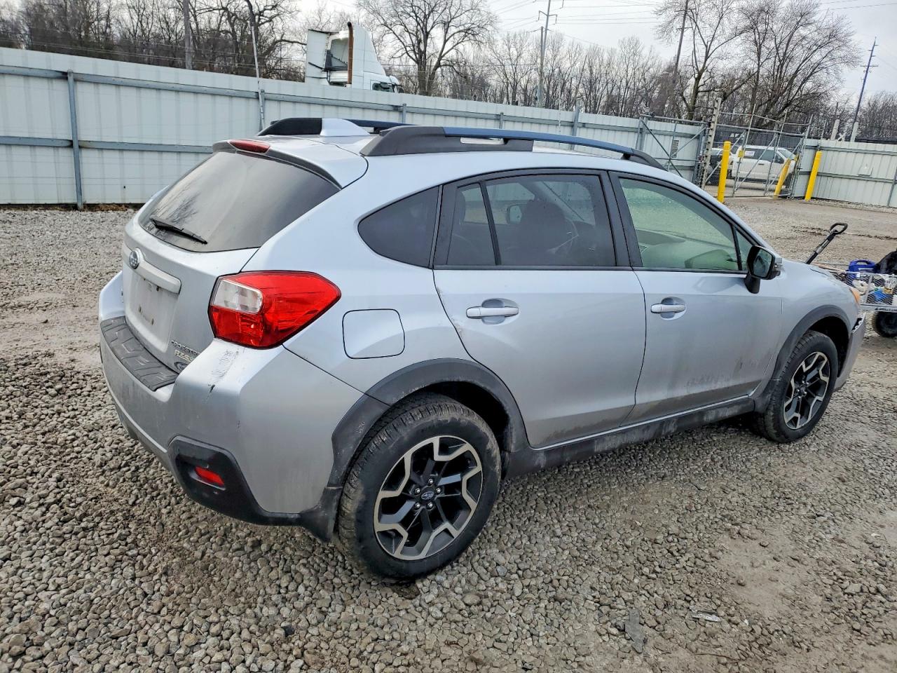 2017 SUBARU CROSSTREK LIMITED photo 3