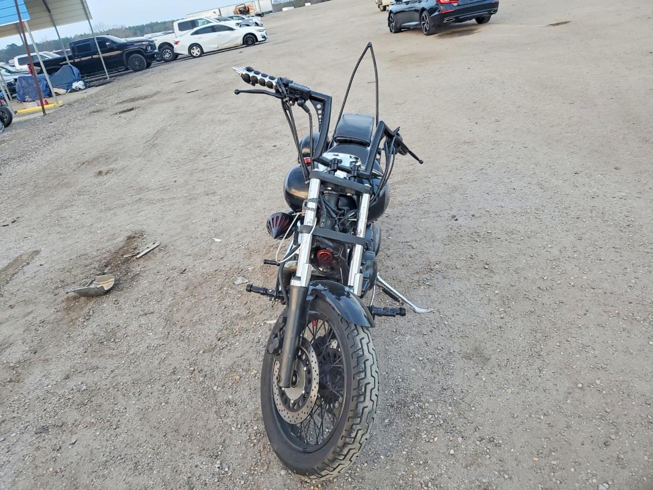 2005 YAMAHA XVS1100 A photo 2