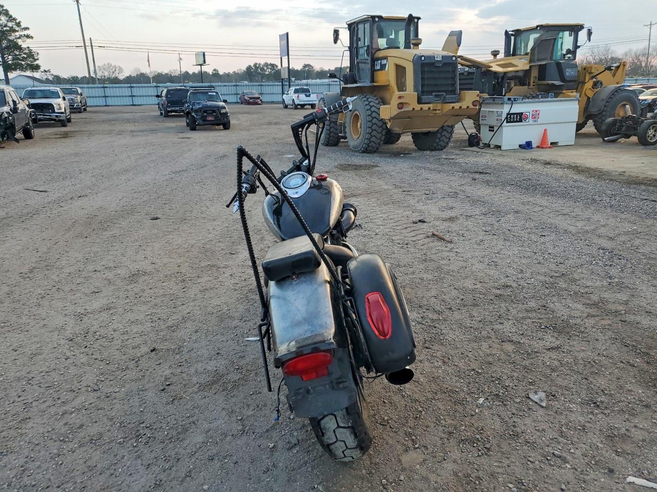 2005 YAMAHA XVS1100 A photo 4