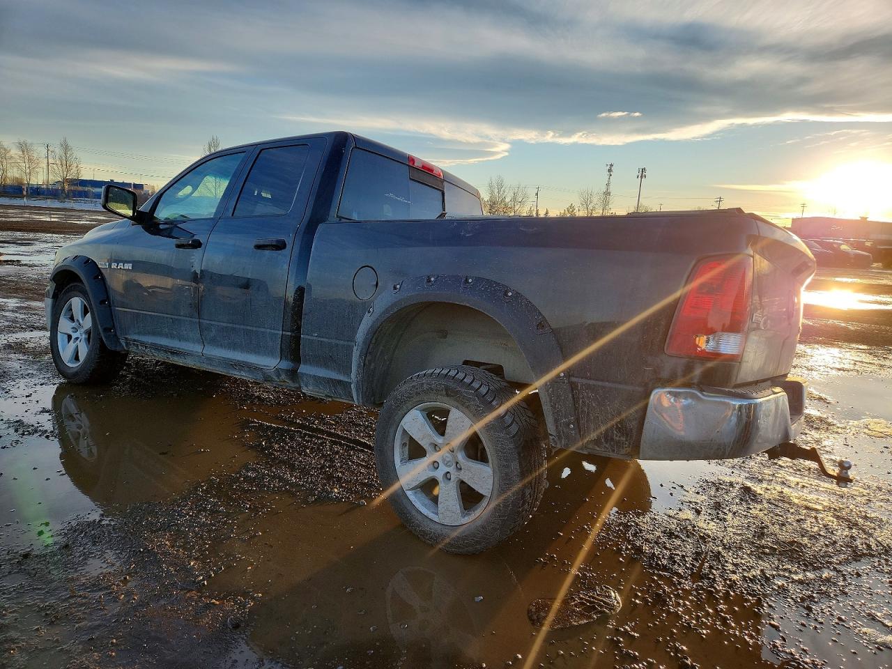 2010 DODGE RAM 1500 photo 2