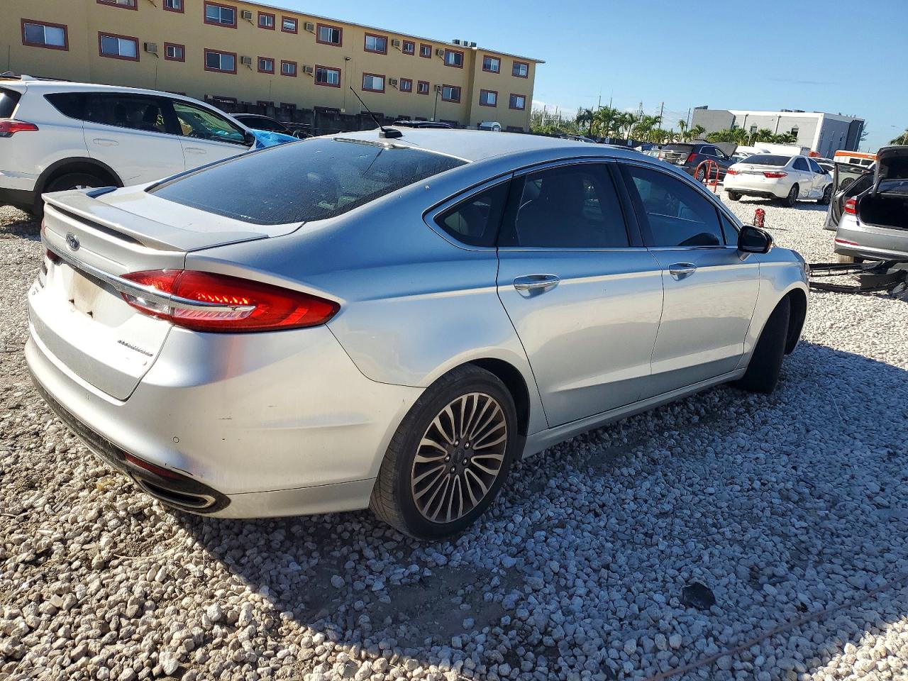 2017 FORD FUSION TITANIUM photo 3