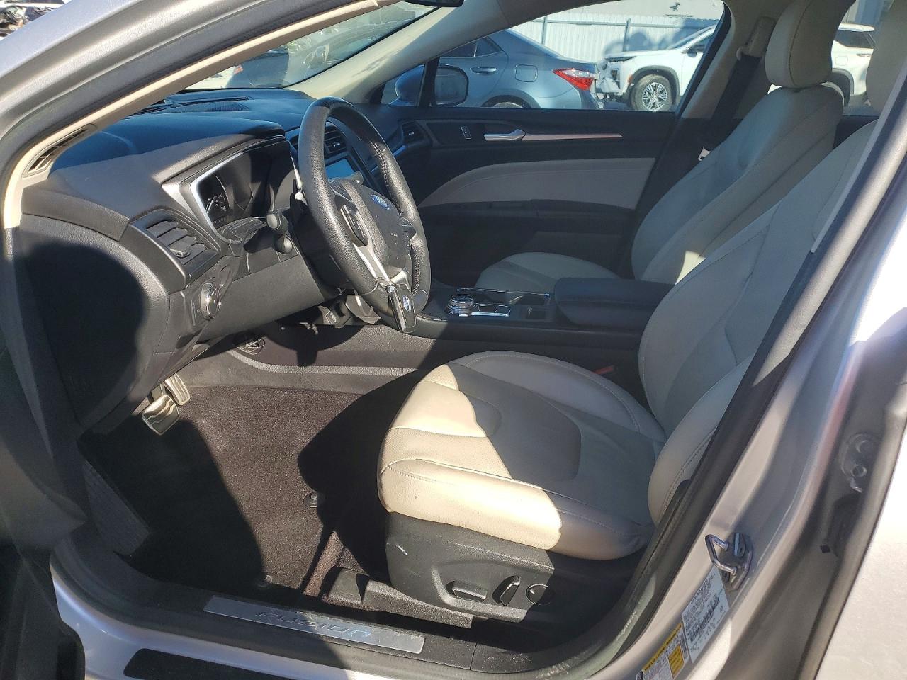 2017 FORD FUSION TITANIUM photo 7