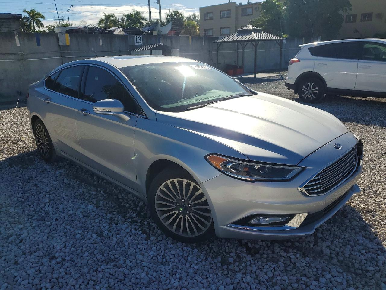 2017 FORD FUSION TITANIUM photo 4