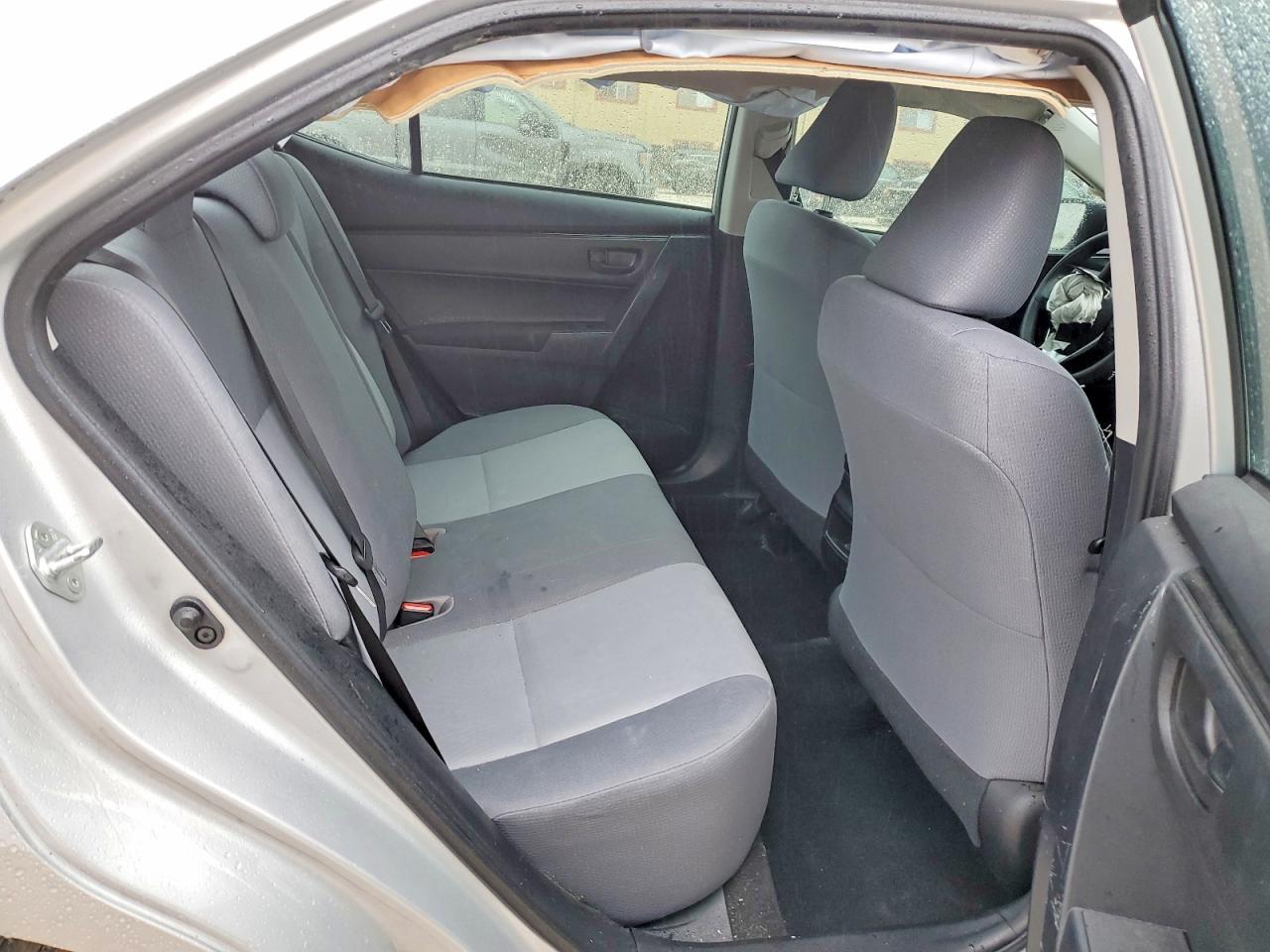 2018 TOYOTA COROLLA L photo 10