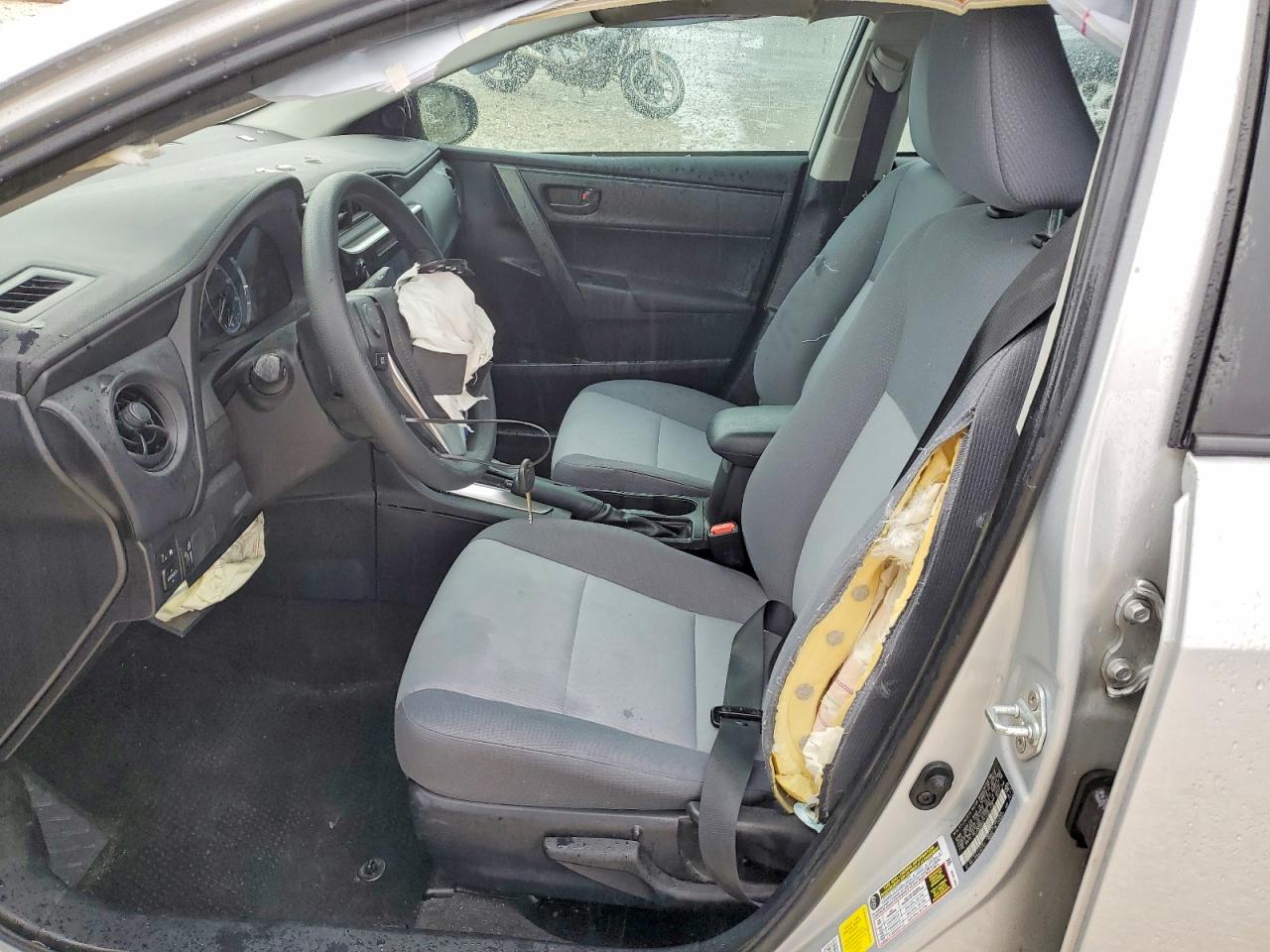2018 TOYOTA COROLLA L photo 7