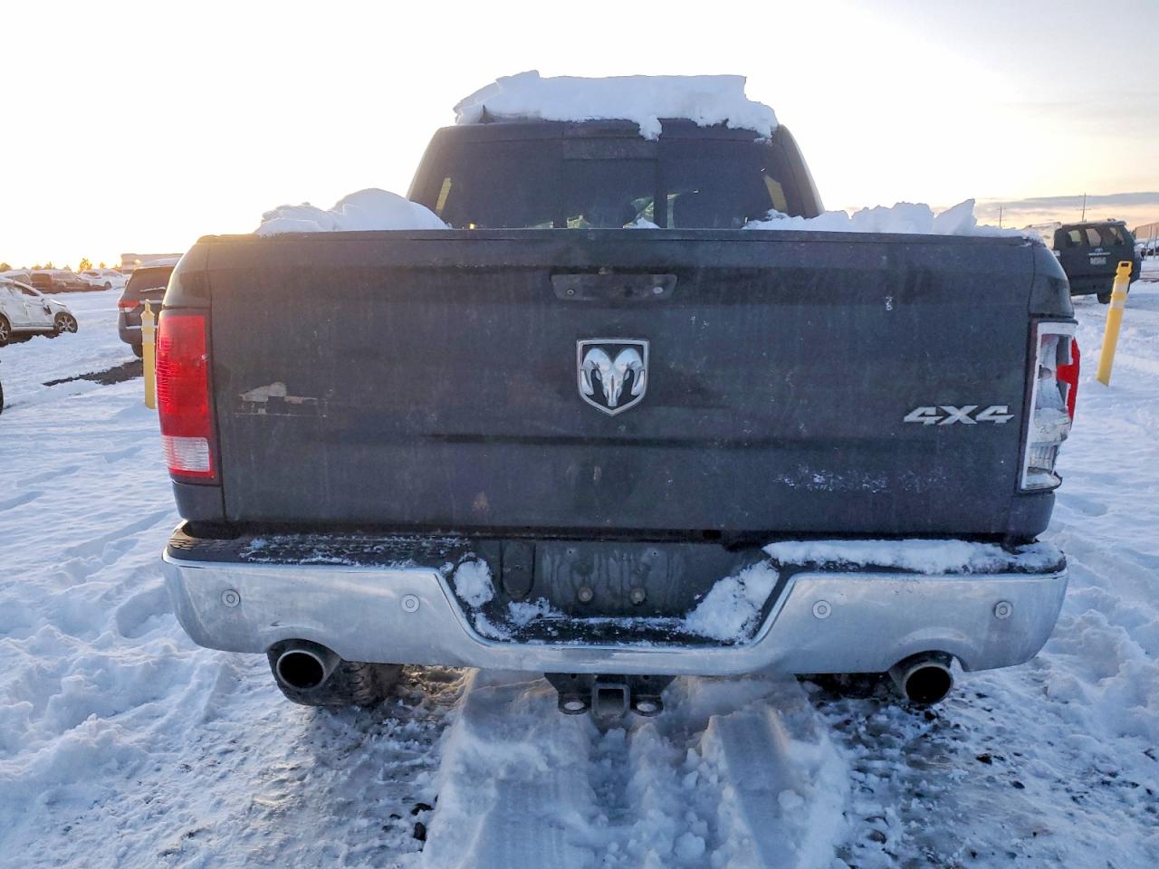 2015 RAM 1500 SLT photo 6