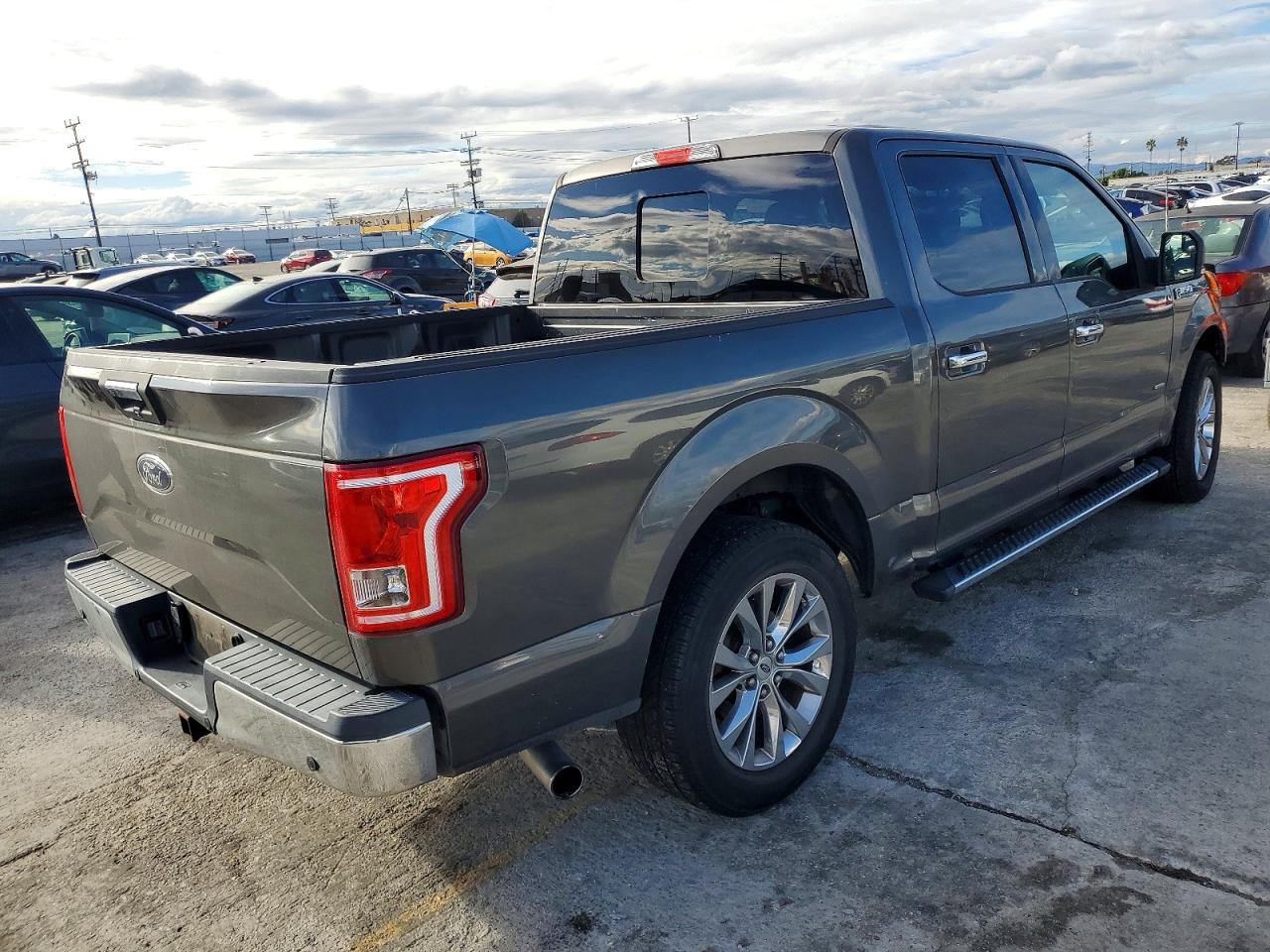 2017 FORD F150 SUPERCREW photo 3