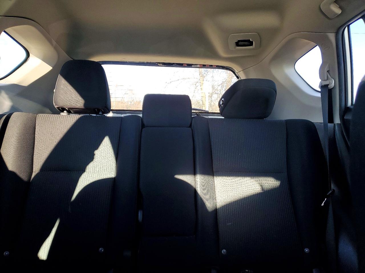 2015 TOYOTA RAV4 LE photo 10