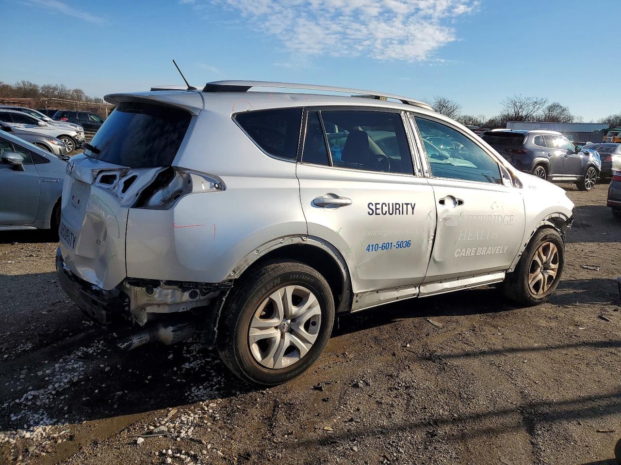 2015 TOYOTA RAV4 LE photo 3