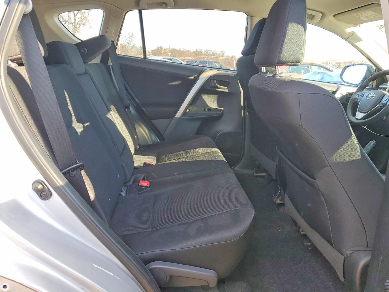 2015 TOYOTA RAV4 LE photo 11