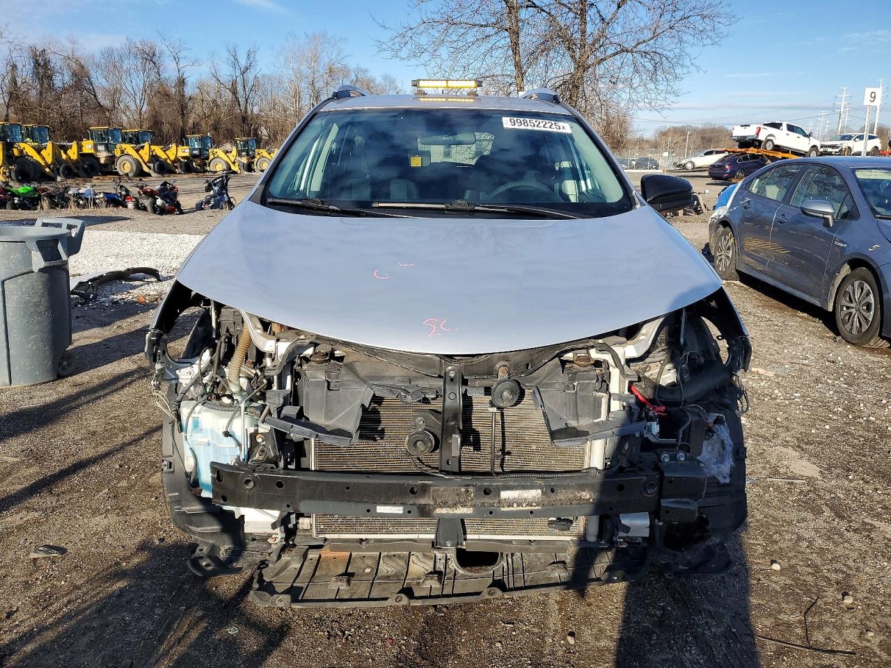 2015 TOYOTA RAV4 LE photo 5