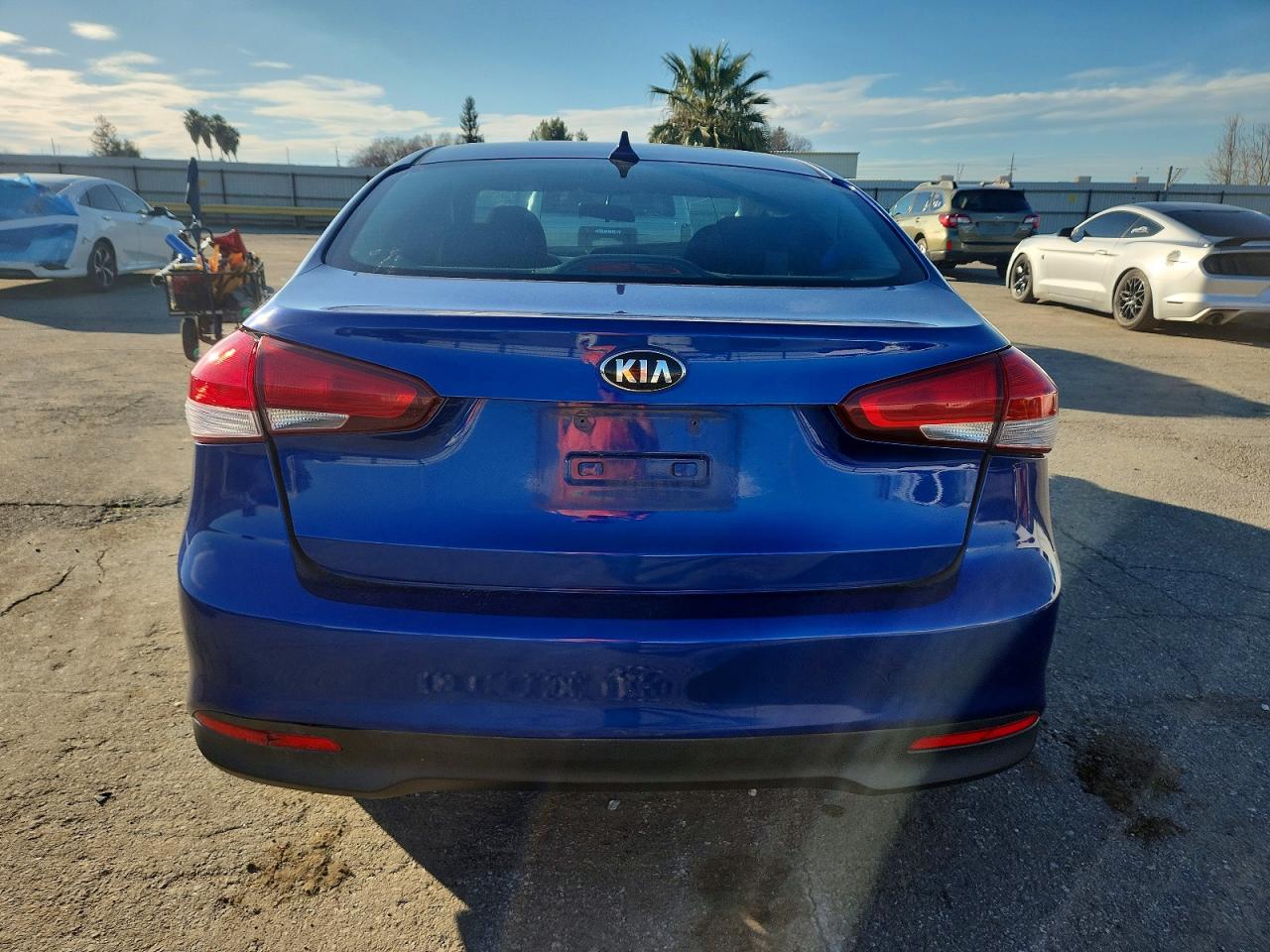 2017 KIA FORTE LX photo 6