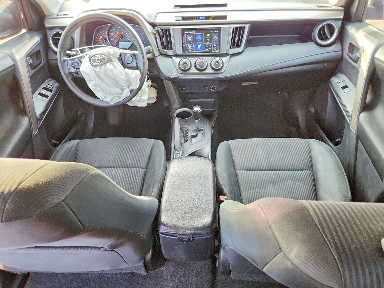 2014 TOYOTA RAV4 LE photo 8