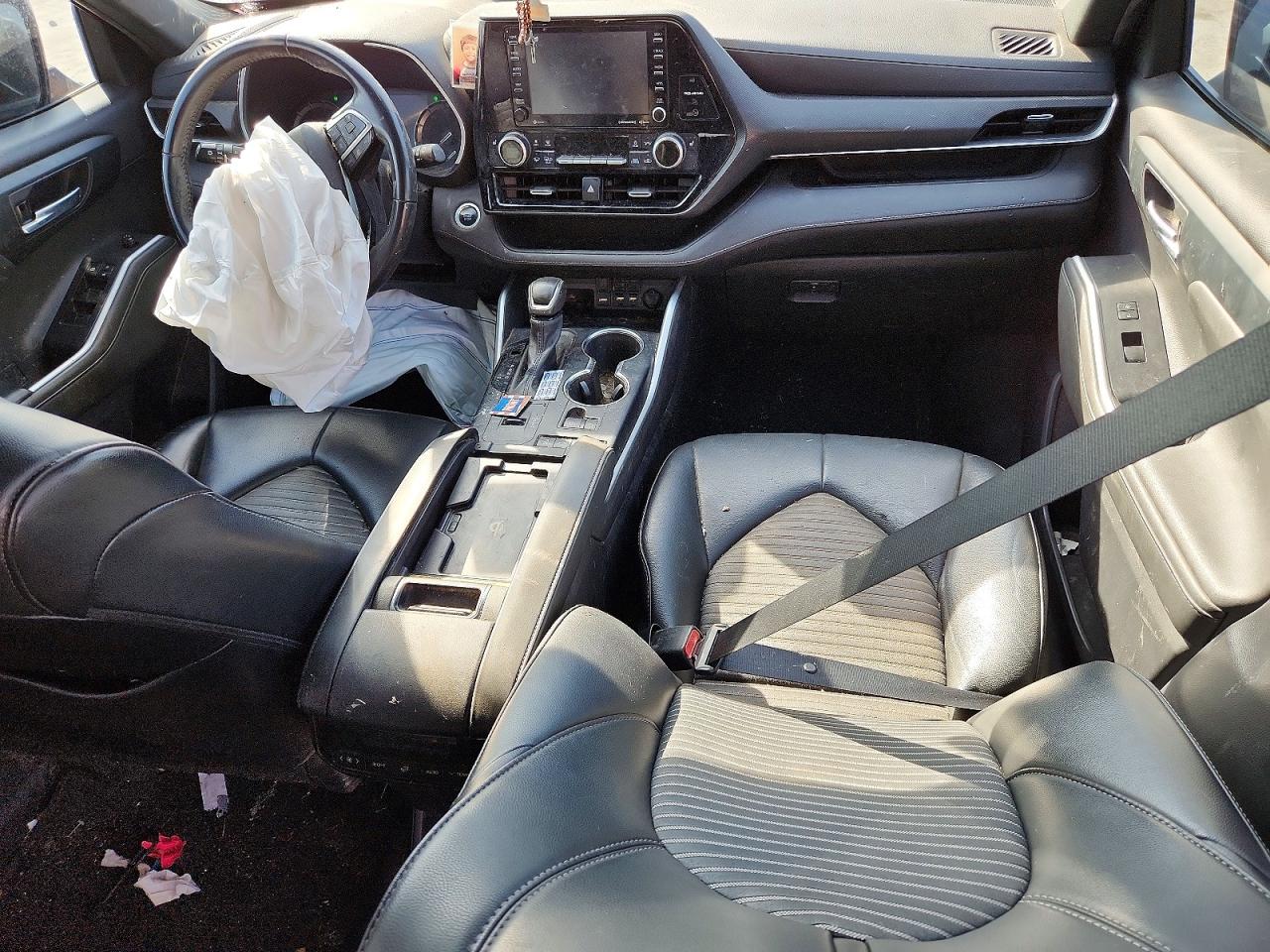 2021 TOYOTA HIGHLANDER XSE photo 8